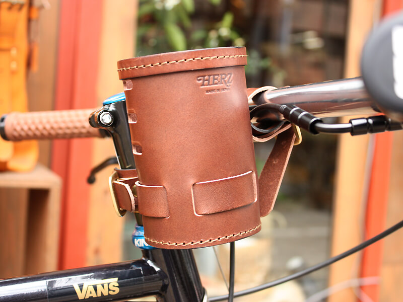 17伊藤ボトルホルダー