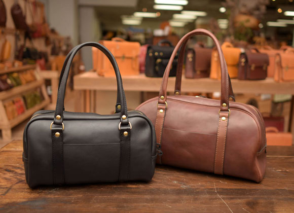 ドラマ「ドクター調査班~医療事故の闇を暴け~」にHERZのバッグが使用