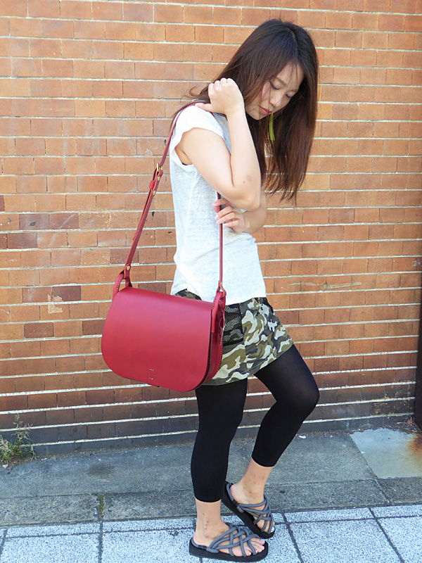 ハードムーンショルダー(CK-36) 赤