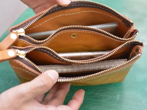 作り手:村越の作ったポーチ