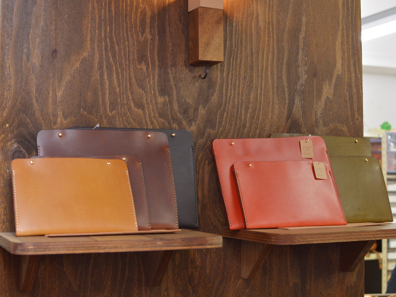 作り手:ナカムラのタブレットケース