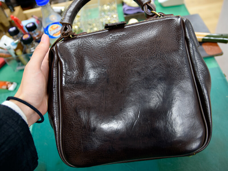 口枠キューブトート 後面のエイジング