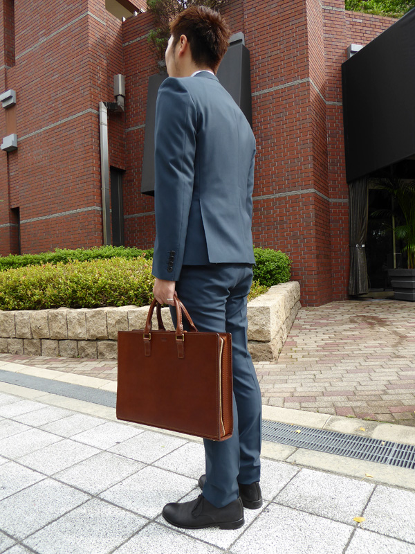 西尾作スリムビジネスバック チョコ