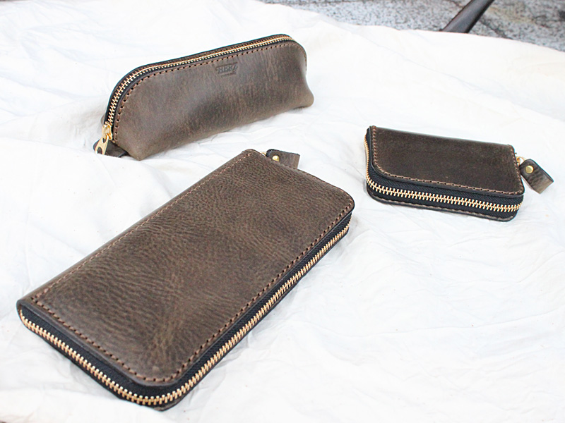 ダークグリーン 小物