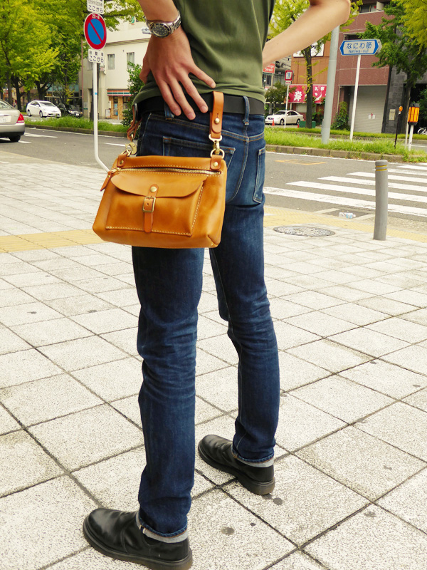 3フェイスショルダー キャメル ベルトポーチ