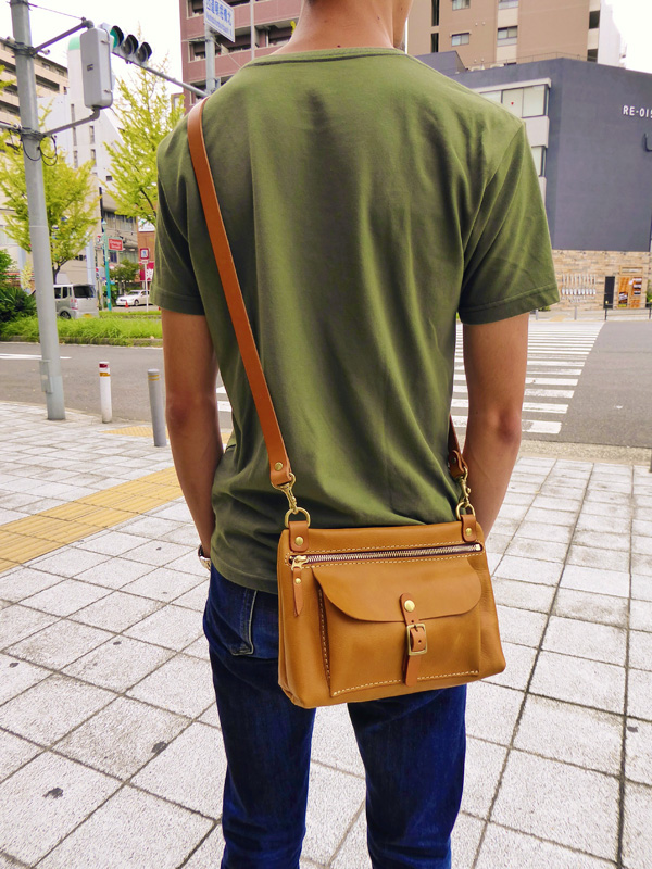 3フェイスショルダー キャメル