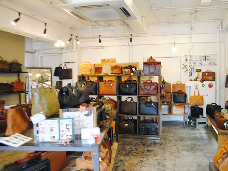 大阪店 店内風景