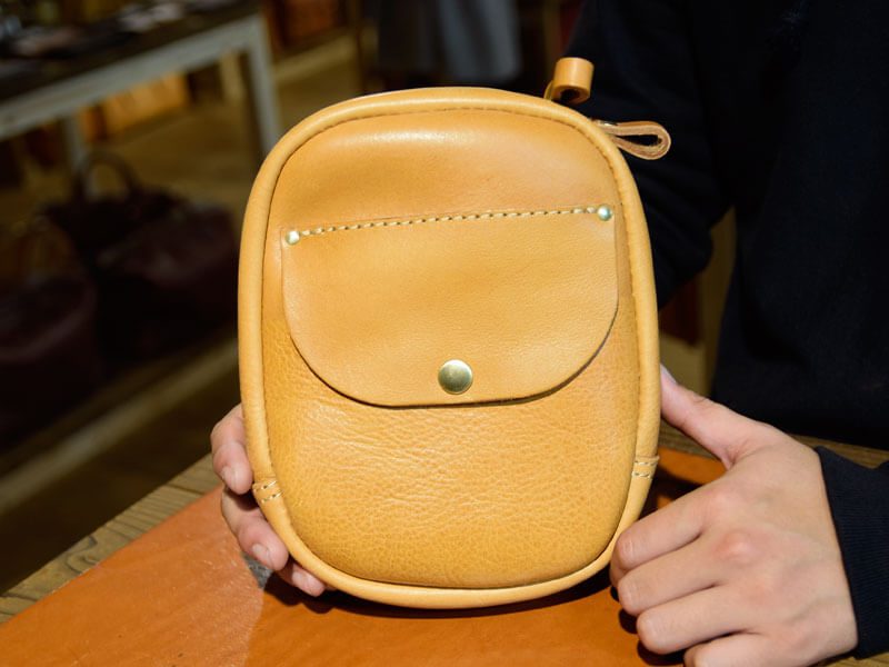 作り手:ムカイのパックンチョポシェット