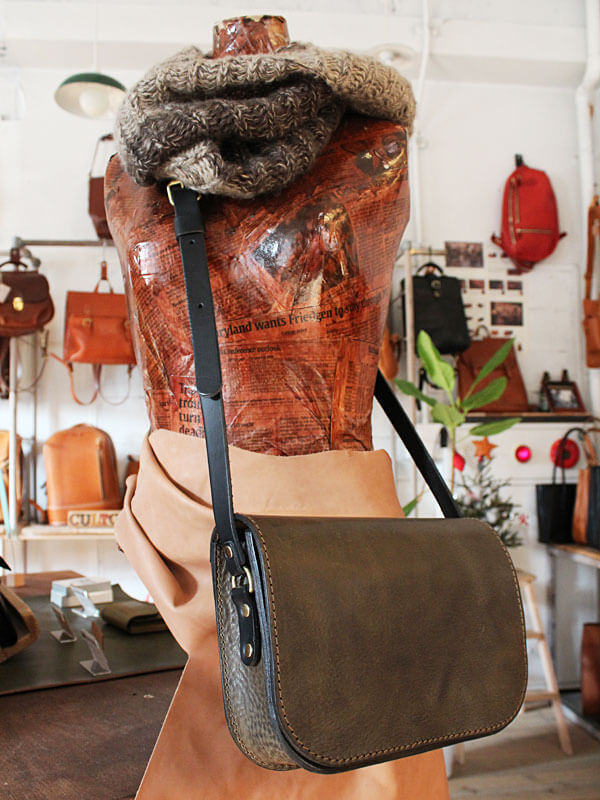 総かぶせのポシェット(CP-80) ダークグリーン