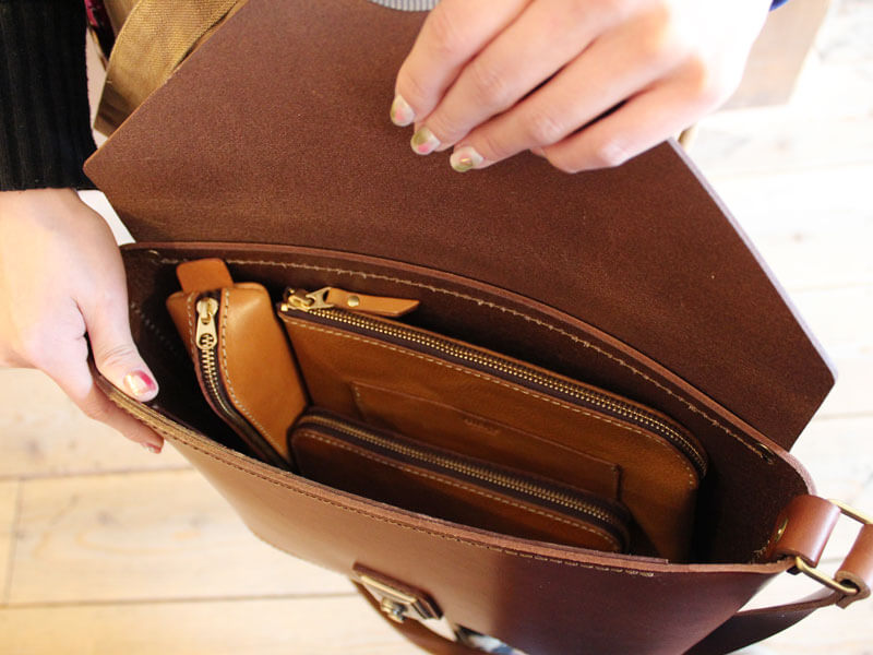 チョコレートギフト グローウイングショルダー