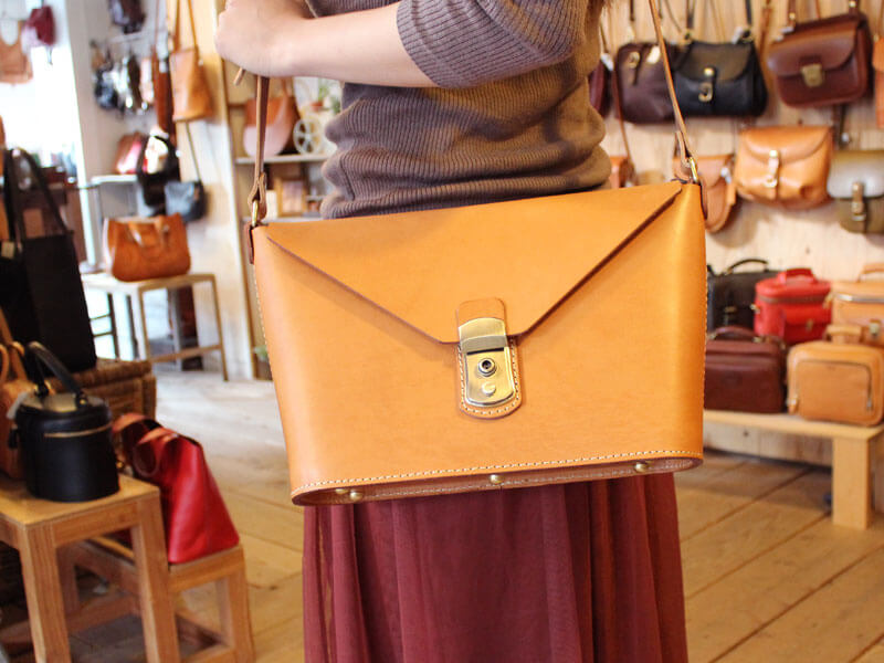 チョコレートギフト グローウイングショルダー