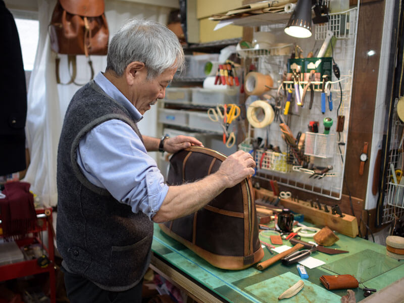 創業者の近藤 製作風景