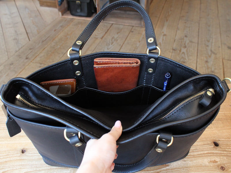 増澤制作「ホロウトート」