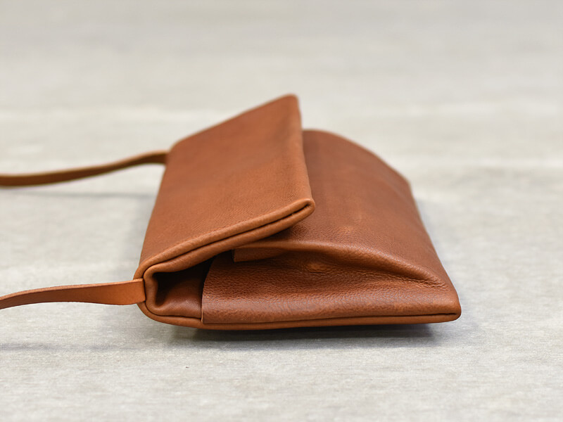 ショルダーバッグ(G-73)膨らんだ