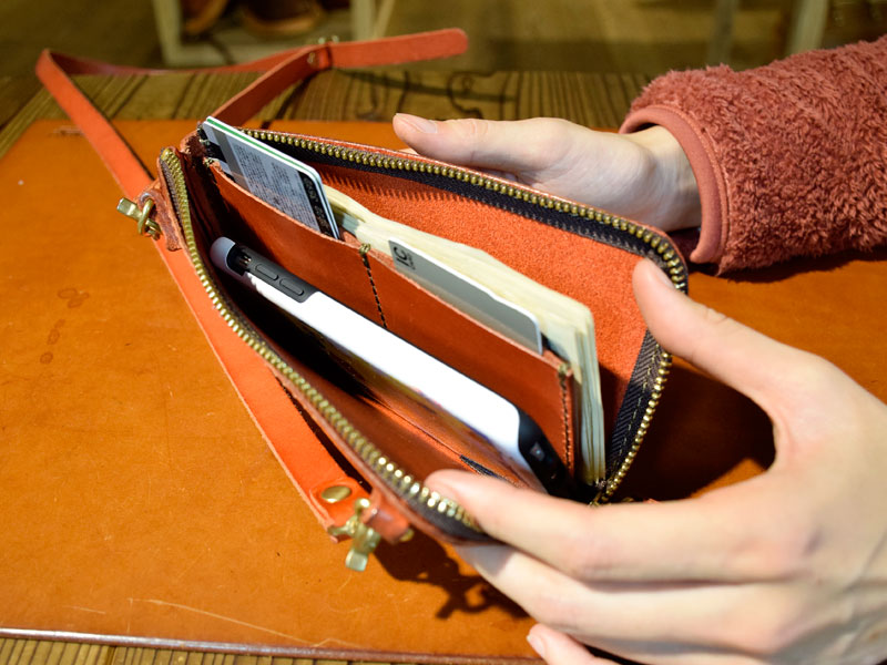 ウォレットポシェット 収納例