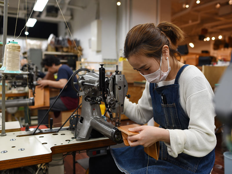 作り手:青木の製作風景