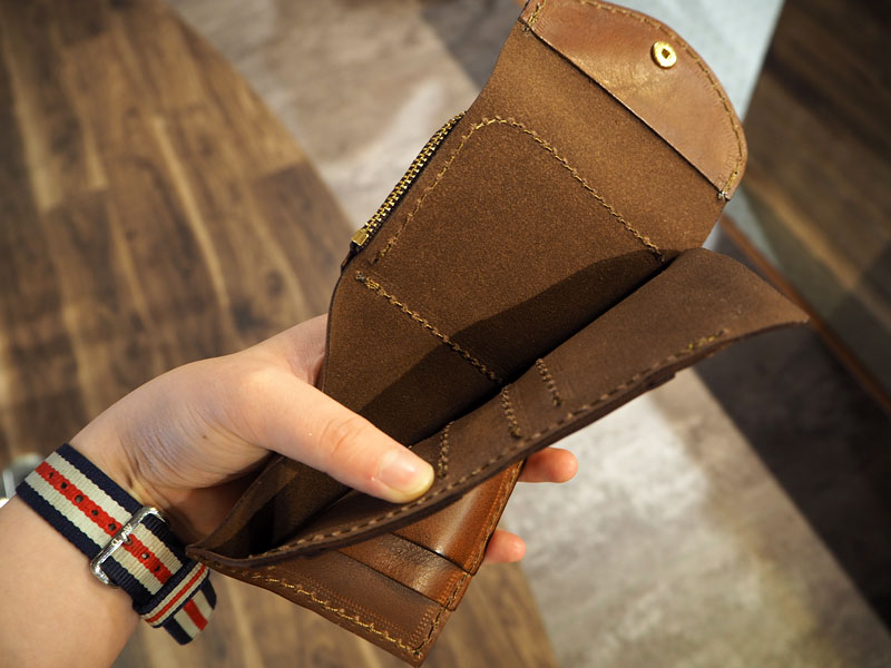 外付けライトウォレット お札入れ