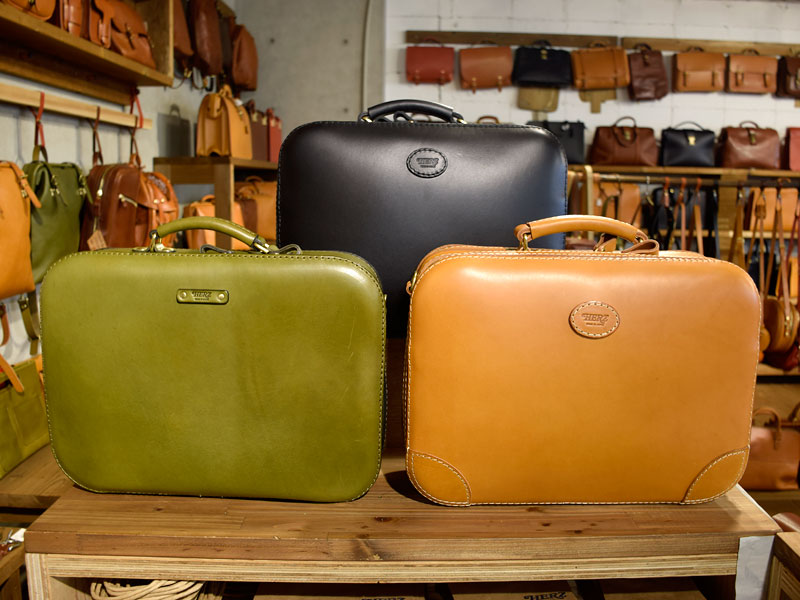 ブリーフケース+トランク