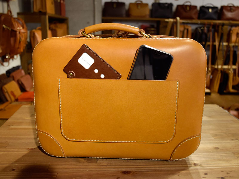 ブリトラ 後面ポケット