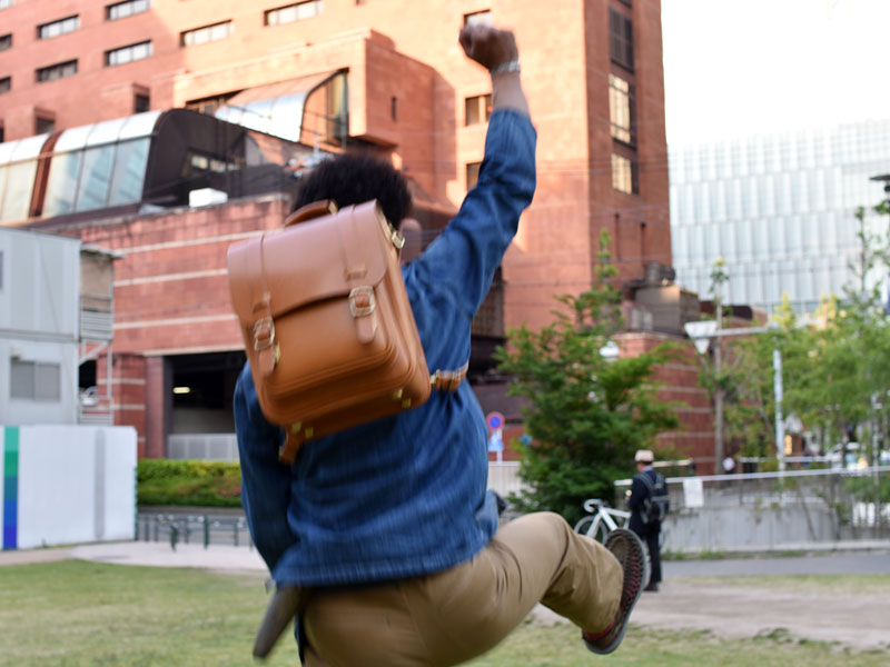 ヘルツランドセル 大人着用2