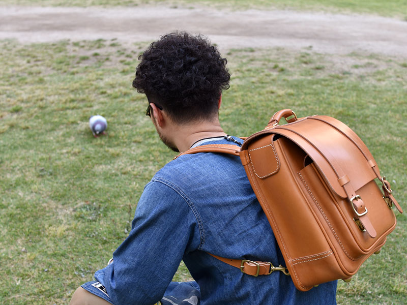 ヘルツランドセル 大人着用