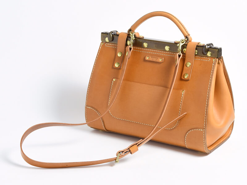 ミドルボストン(P-9) ショルダーストラップ取り付け