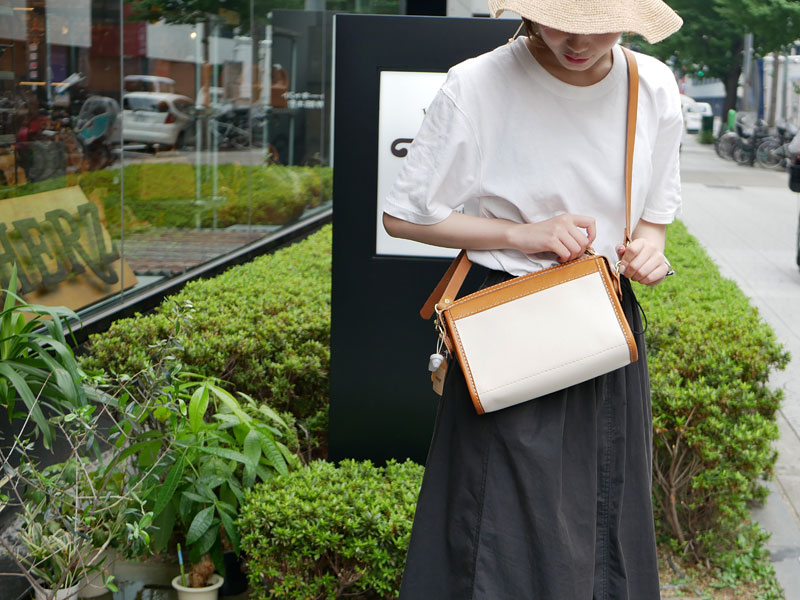 キャンバス2wayショルダー(ND-SHOULDER) レディース着用2