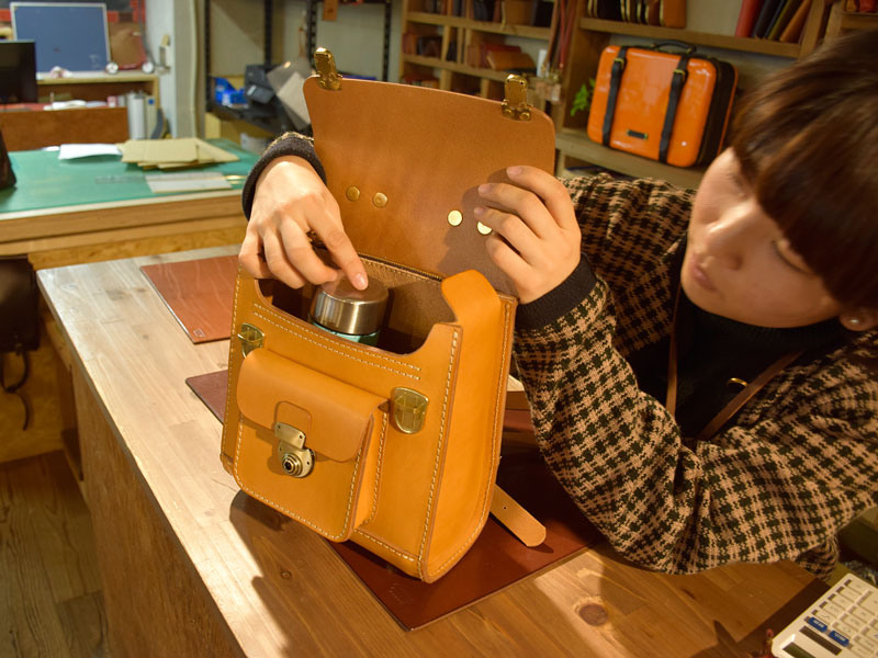 パルトネルミニリュック(TB-1944) 水筒収納