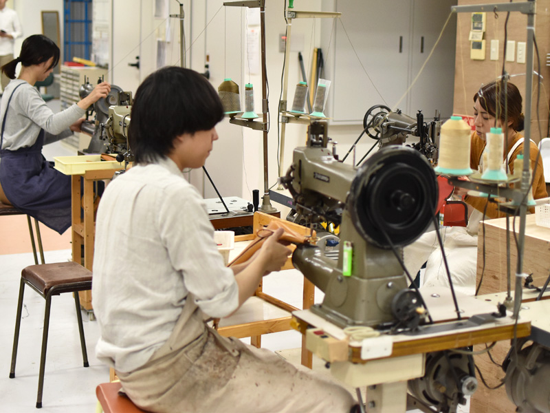 ヘルツオンラインショップ年始の制作風景5