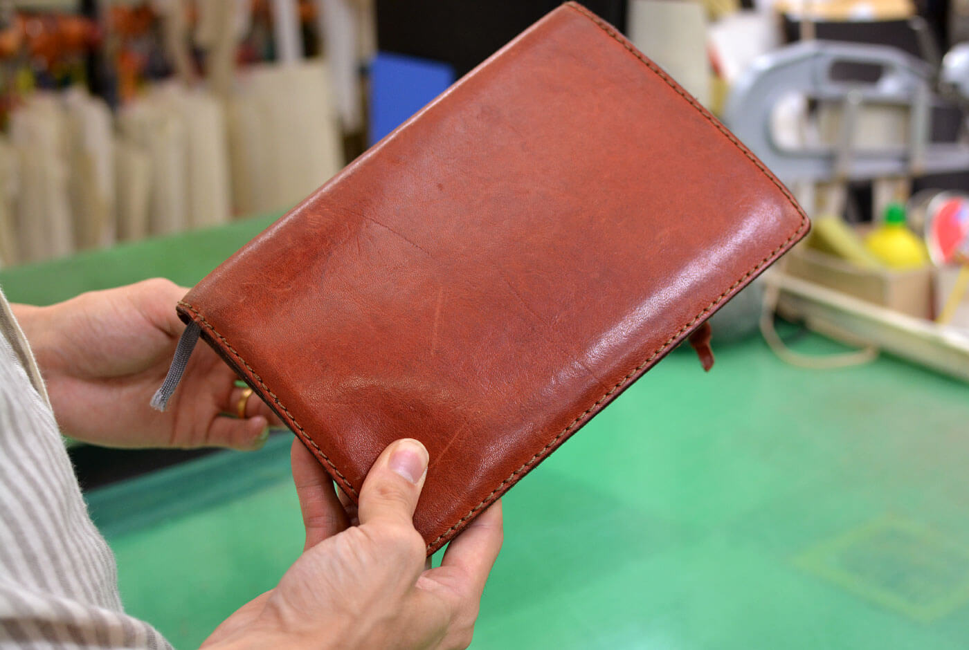 地球の歩き方 with モレスキンノートカバー(KB-145) エイジングのレッド