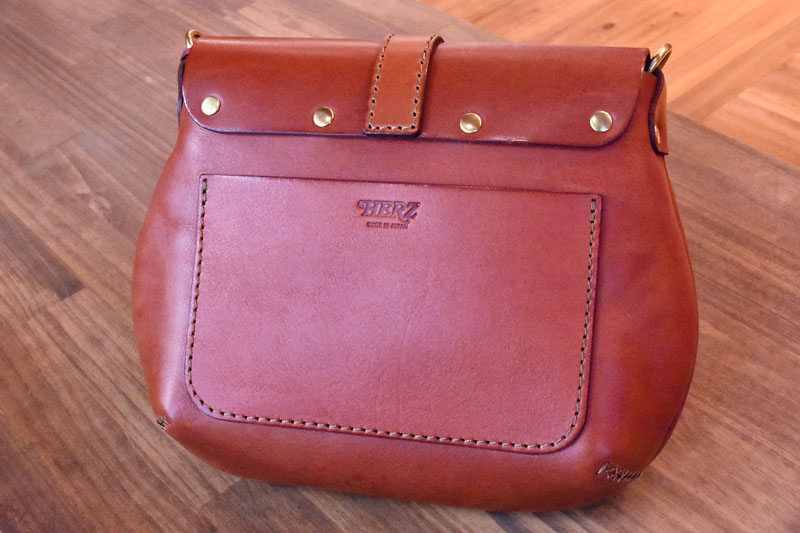 ロペショルダー 後面