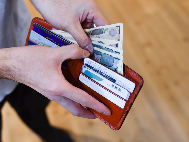 二つ折り財布(WS-3)　お札収納例