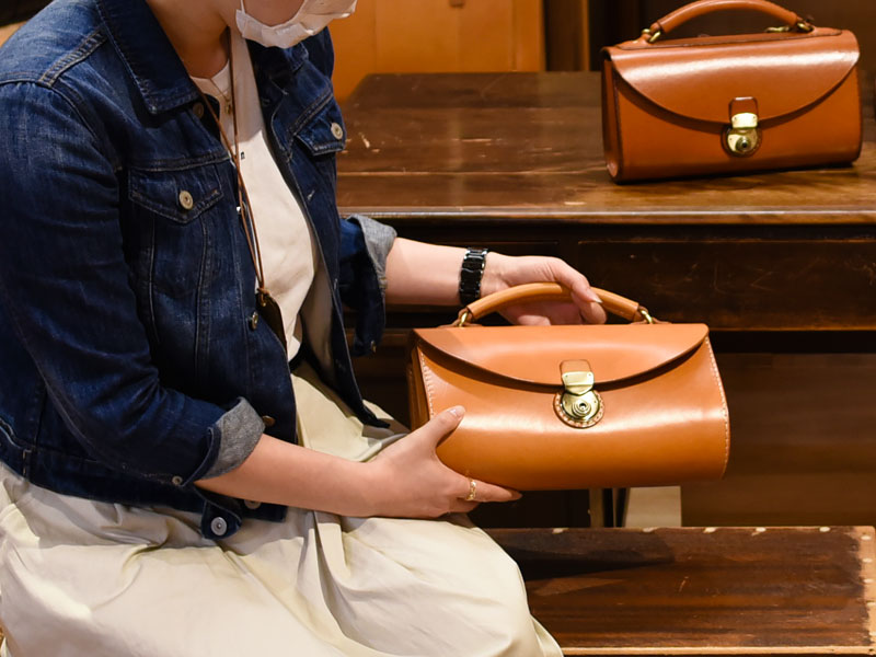 プリンショルダー 丸みを帯びたフォルム