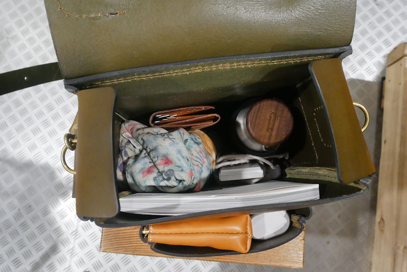 2wayショルダーバッグ(A-11)　私物収納