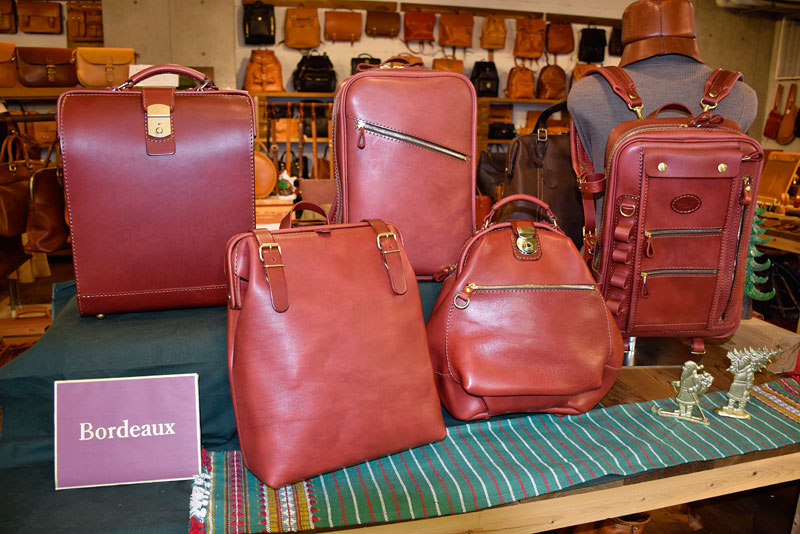 リュック!上品な色なのでビジネスにも