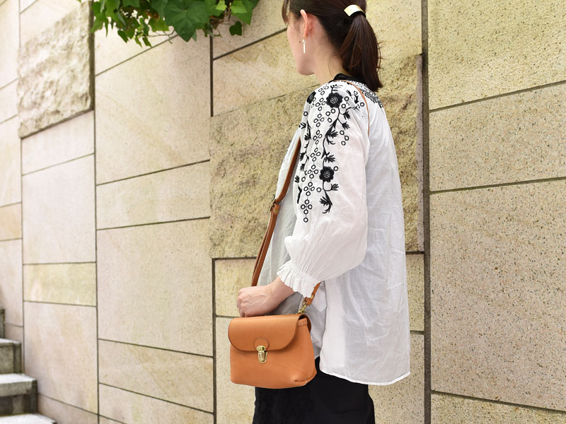 ポンポネポシェット(MB-2101) レディース肩掛け