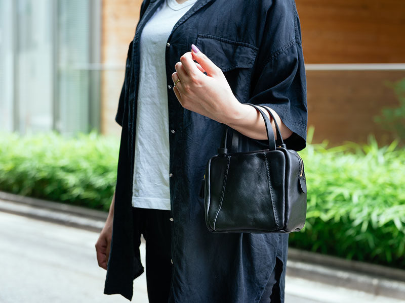 ミニスクエアバッグ(MB-2102) 腕掛け