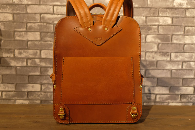 パフトゥリュック 後面ポケット