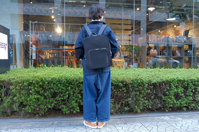 パフトゥリュック レディース着用2