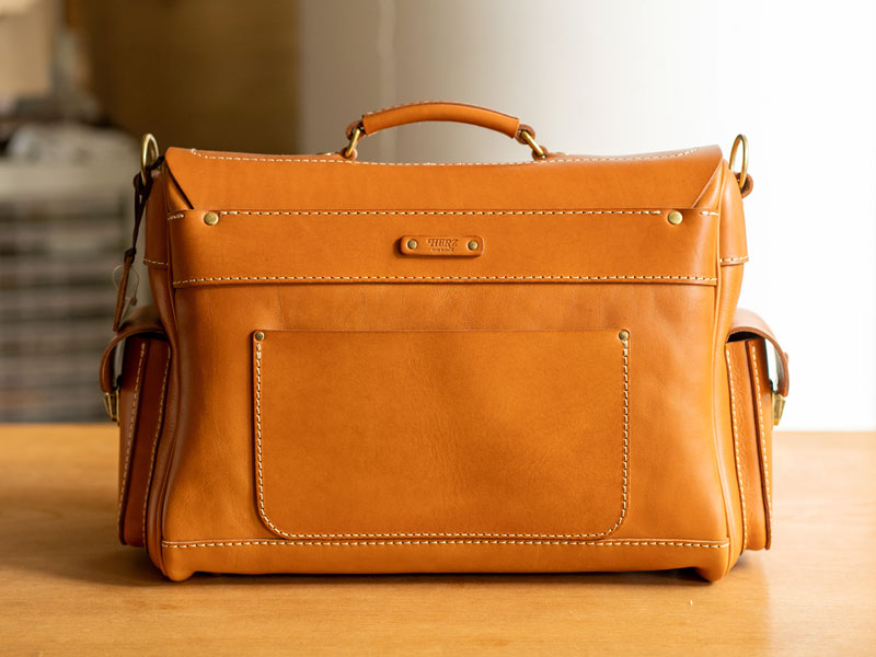 ジャーナリストバック 後面