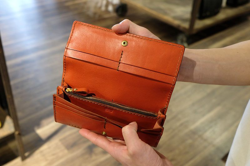 ソフトレザーの長財布(WL-63) オープン