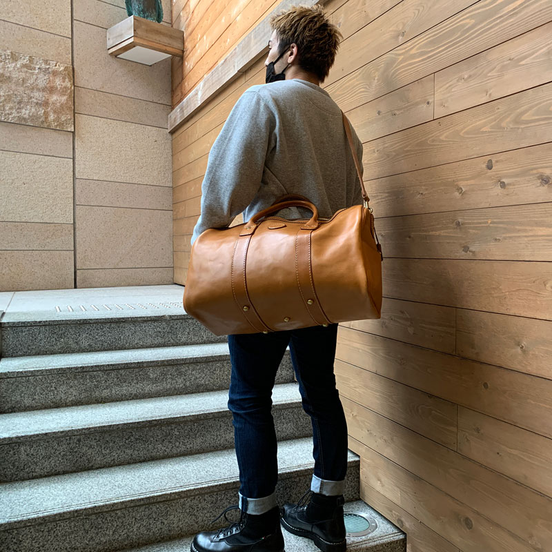 ファスナータイプ・ボストンバッグ(V-23) Lサイズメンズ着用