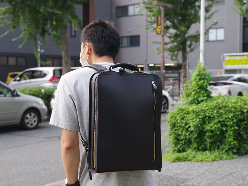 ビジネスリュックとカジュアルリュックのお話 ブリックリュック(R-25)