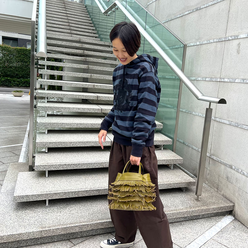フリンジトート スタッフ野中着用