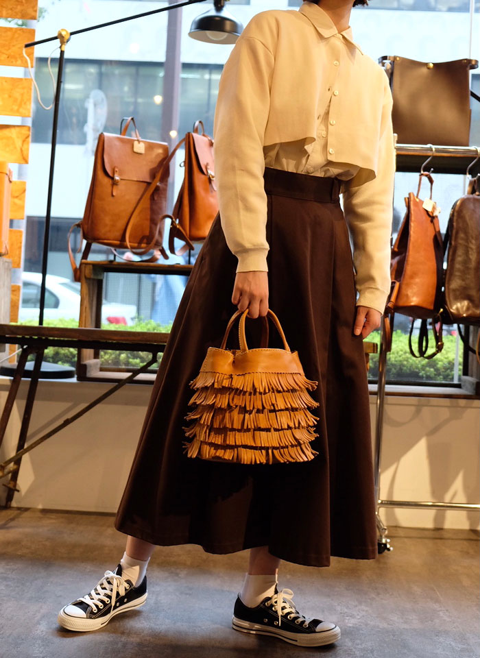 フリンジトート スタッフ大西着用2