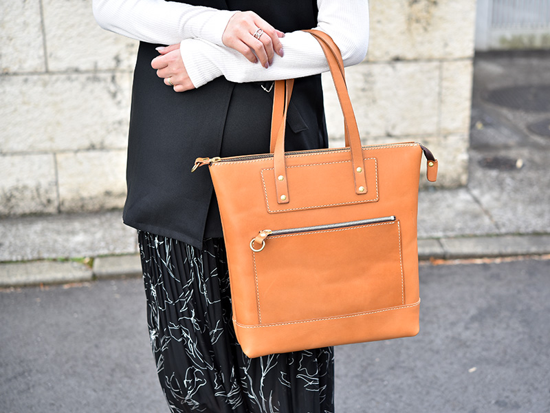 ウェリントン・ファスナートート(T-151)キャメル女性ひじ掛け1