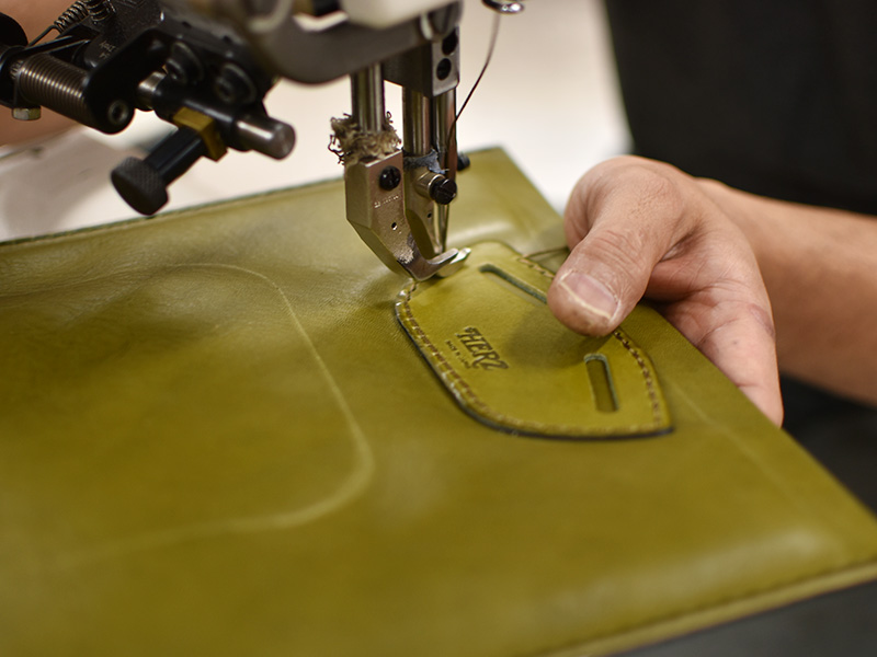 縦型ランドセル・玉縫い(R-51-A)グリーン製作の様子3
