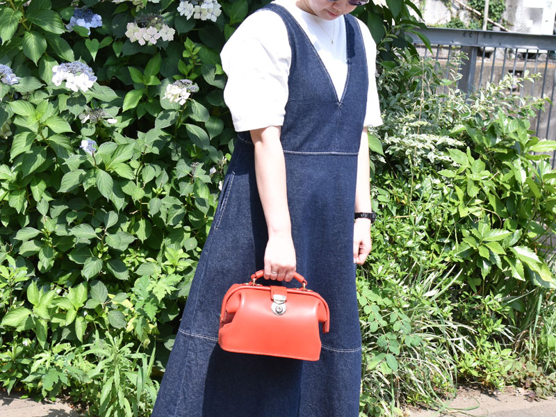 ミニドクターバッグ(CW-106) 手持ち(女性)