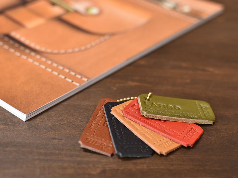 カタログ2023年 革見本