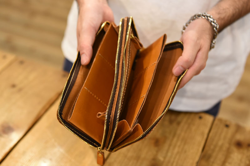 ツインウォレット(AI-2304) オープン